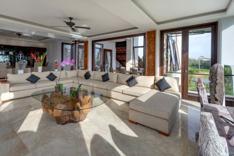 6 bedrooms Villa in Canggu, Badung, Indonesia No. 822 17