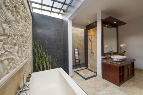 6 bedrooms Villa in Canggu, Badung, Indonesia No. 822 24