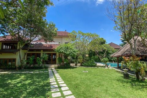 Studio Villa in Canggu, Badung, Indonesia No. 13701