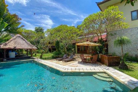 550m2 Villa in Canggu, Badung, Indonesia No. 13701 10