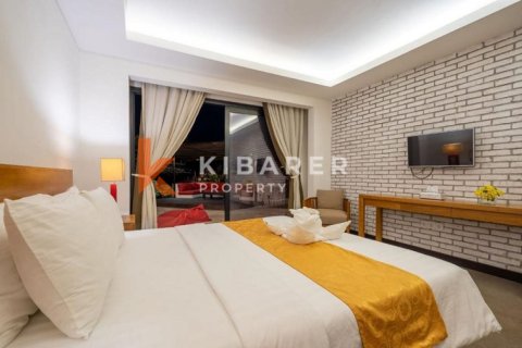 4 bedrooms Villa in Ungasan, Badung, Indonesia No. 11791 18