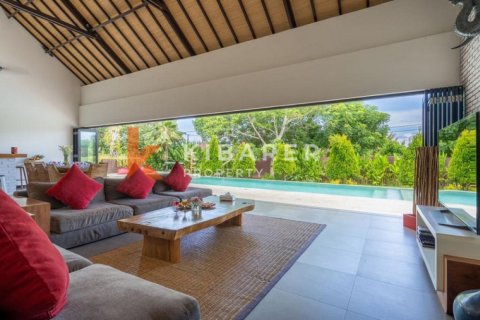 4 bedrooms Villa in Ungasan, Badung, Indonesia No. 11791 9