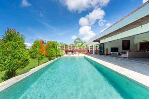 4 bedrooms Villa in Ungasan, Badung, Indonesia No. 11791 2