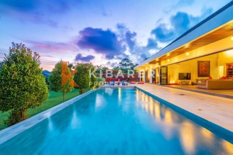 4 bedrooms Villa in Ungasan, Badung, Indonesia No. 11791 4
