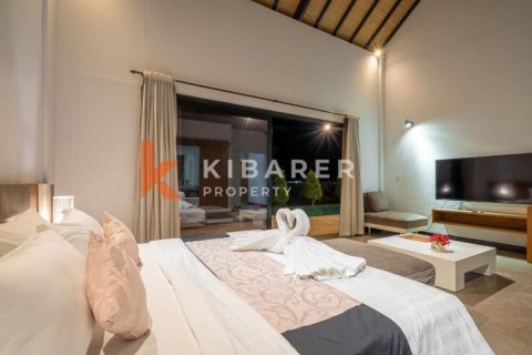 4 bedrooms Villa in Ungasan, Badung, Indonesia No. 11791 6