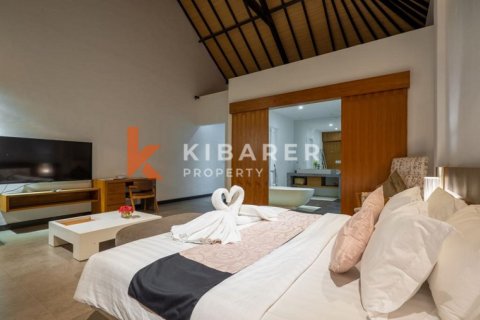 4 bedrooms Villa in Ungasan, Badung, Indonesia No. 11791 5