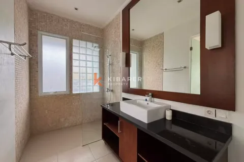 3 bedrooms Villa in Tibubeneng, Badung, Indonesia No. 11793 25
