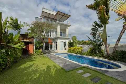 3 bedrooms Villa in Tibubeneng, Badung, Indonesia No. 11793