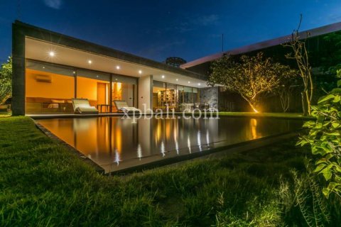 3 bedrooms Villa in South Kuta, Badung, Indonesia No. 7848