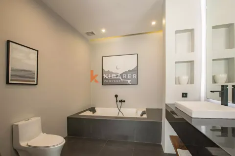 4 bedrooms Villa in Tibubeneng, Badung, Indonesia No. 13174 12
