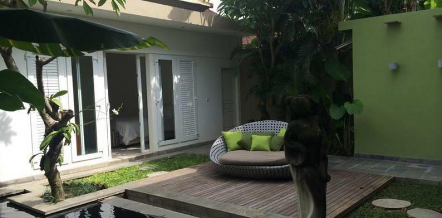 3 bedrooms Villa in Denpasar, Indonesia No. 5387