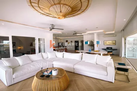 4 bedrooms Villa in South Kuta, Badung, Indonesia No. 11763 6
