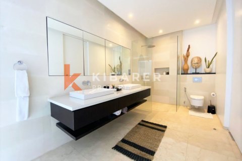 2 bedrooms Villa in South Kuta, Badung, Indonesia No. 13106 12