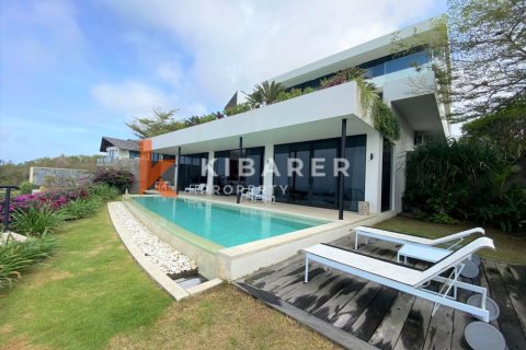 2 bedrooms Villa in South Kuta, Badung, Indonesia No. 13106 3