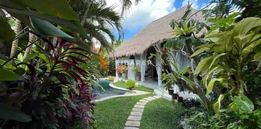 2 bedrooms Villa in Badung, Indonesia No. 13286