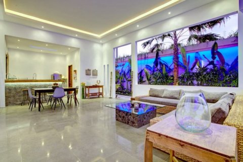 Вилла с 2 спальнями в Seminyak, Бадунг, Индонезия № 1700 3