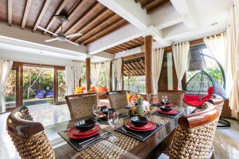 3 bedrooms Villa in Seminyak, Badung, Indonesia No. 1696 5