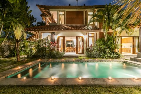 3 bedrooms Villa in Seminyak, Badung, Indonesia No. 1696 16