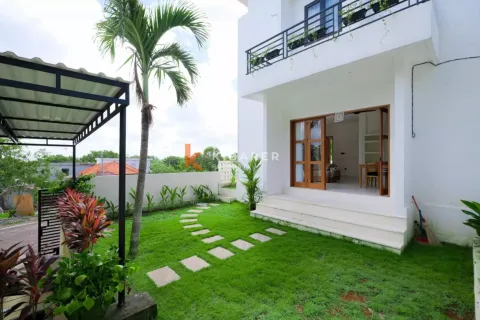 3 bedrooms Villa in South Kuta, Badung, Indonesia No. 12604