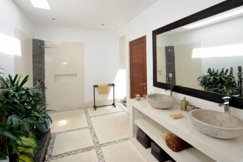 3 bedrooms Villa in Seminyak, Badung, Indonesia No. 1536 10