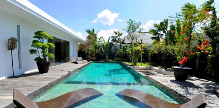 3 bedrooms Villa in Seminyak, Badung, Indonesia No. 1536