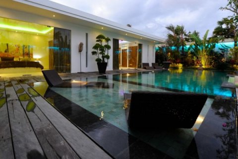 3 bedrooms Villa in Seminyak, Badung, Indonesia No. 1536 8