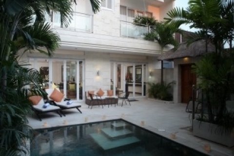 Вилла с 2 спальнями в Seminyak, Бадунг, Индонезия № 1534 2