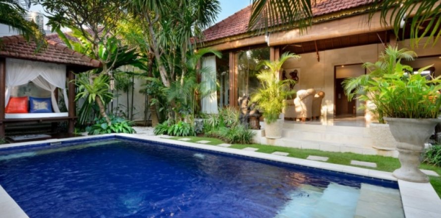 2 bedrooms Villa in Seminyak, Badung, Indonesia No. 1530