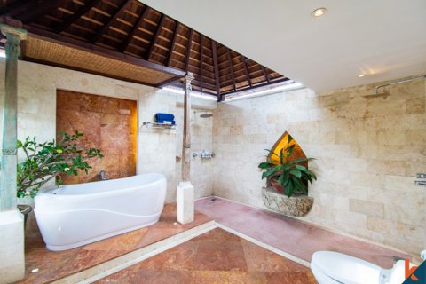 5 bedrooms Villa in Badung, Indonesia No. 10500 20
