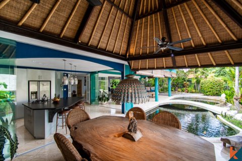 5 bedrooms Villa in Badung, Indonesia No. 10500 12