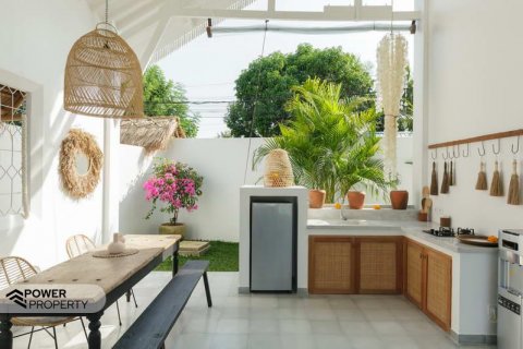2 bedrooms Villa in South Kuta, Badung, Indonesia No. 8800 19