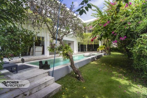 5 bedrooms Villa in Tampaksiring, Gianyar, Indonesia No. 8802 12
