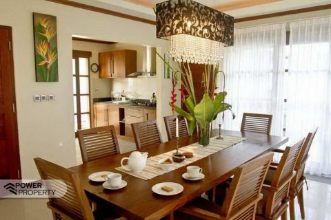 7 bedrooms Villa in Kerobokan, Badung, Indonesia No. 8672 4