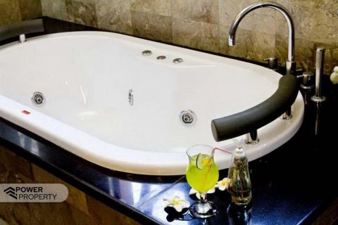 7 bedrooms Villa in Kerobokan, Badung, Indonesia No. 8672 14
