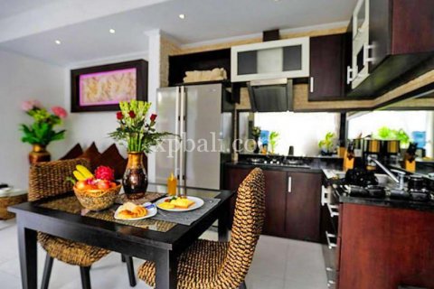 Вилла с 6 спальнями в Легиан, Kuta, Бадунг, Индонезия № 7904 8
