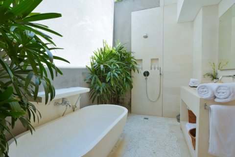 6 bedrooms Villa in Seminyak, Badung, Indonesia No. 715 17