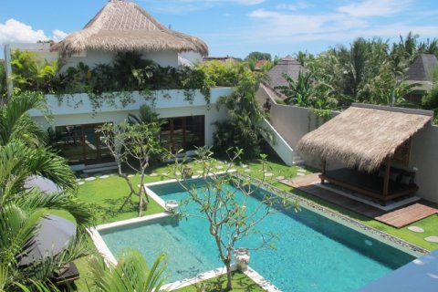6 bedrooms Villa in Seminyak, Badung, Indonesia No. 715 28