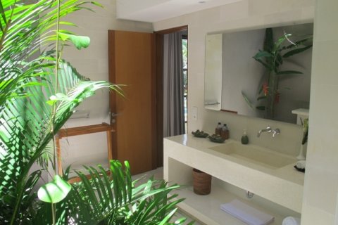 6 bedrooms Villa in Seminyak, Badung, Indonesia No. 715 10