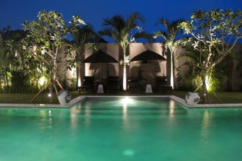6 bedrooms Villa in Seminyak, Badung, Indonesia No. 715 14