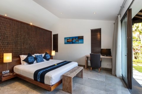 Вилла с 10 спальнями в Seminyak, Бадунг, Индонезия № 716 17