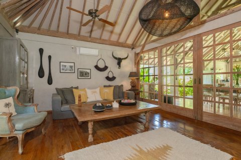 Вилла с 4 спальнями в Seminyak, Бадунг, Индонезия № 8900 10