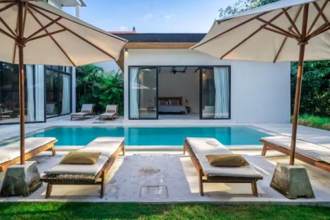 5 bedrooms Villa in Canggu, Badung, Indonesia No. 9063 14