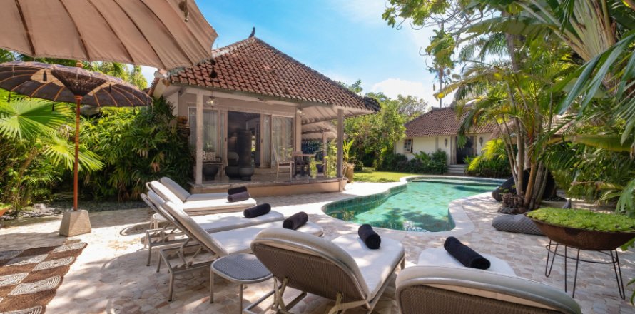 3 bedrooms Villa in Seminyak, Badung, Indonesia No. 8901