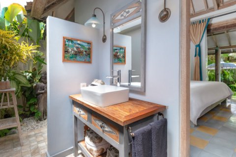 3 bedrooms Villa in Seminyak, Badung, Indonesia No. 8901 28
