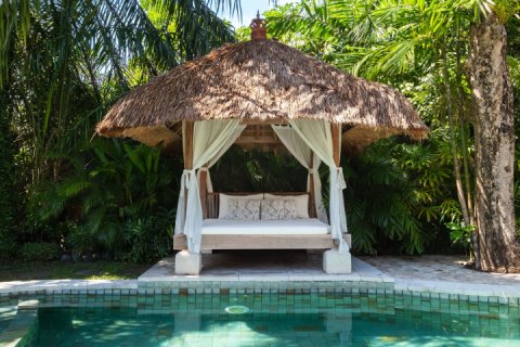 3 bedrooms Villa in Seminyak, Badung, Indonesia No. 8901 2