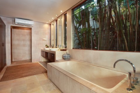 Вилла с 3 спальнями в Seminyak, Бадунг, Индонезия № 954 12