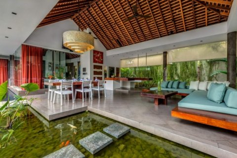 4 bedrooms Villa in Seminyak, Badung, Indonesia No. 951 8