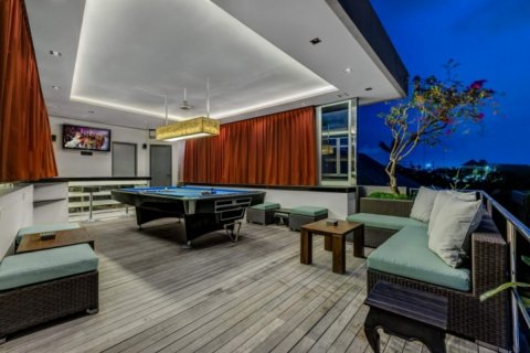 4 bedrooms Villa in Seminyak, Badung, Indonesia No. 951 10