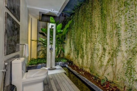 4 bedrooms Villa in Seminyak, Badung, Indonesia No. 951 15