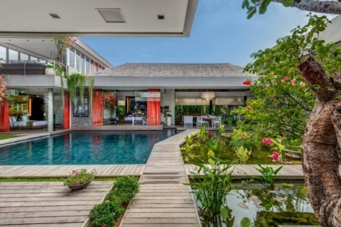 Вилла с 4 спальнями в Seminyak, Бадунг, Индонезия № 951